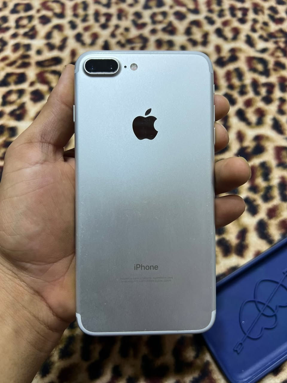 السلام عليكم ايفون 7 بلس ذاكره 256 بطاريه 90 مبدله جهاز نضيف كلش تكنيت سماعات بصمه لمس كله شغال مالي ايشي آيكلود شغال كله خط ماله شغال كله شغال جهاز كارتونه موجود جهاز أميركي سعره 130 بس مجال للشراي مكاني ناصريه مركز الاسكان صناعي رقم ***********
