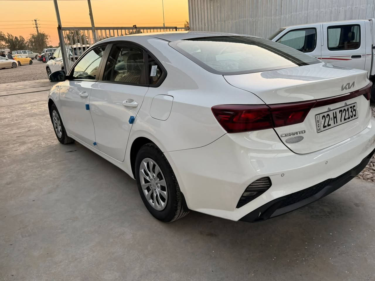 سلام عليكم
سيراتو.  ٢٢
رقم أربيل 
محرك.    1600
قطعتين تبريد 
كشاف +كروز سرعه  
السعر ١٥٣ وبيها مجال. قليل
***********
واسط الزبيديه
