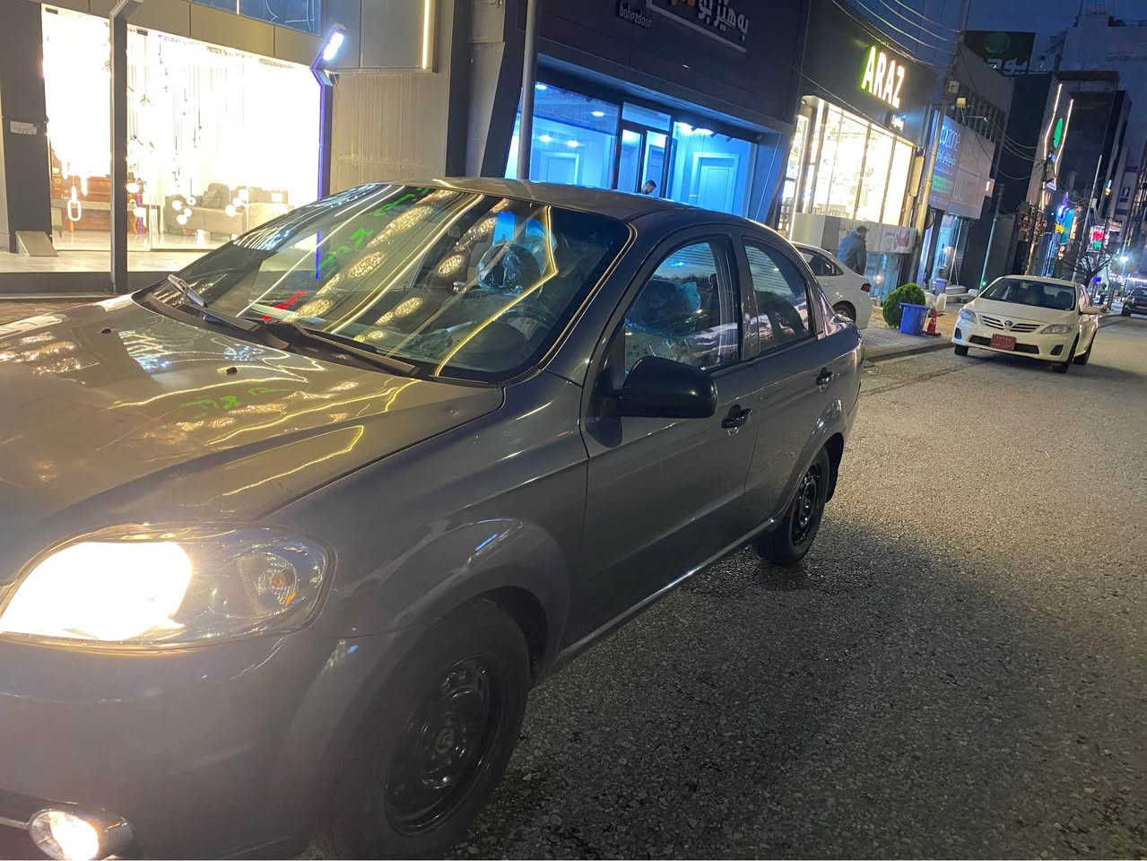 ئەڤیۆ گێرعادی٢٠٠٩مەکینە گەورە تەبرید شاشە ئایباد 
بلاجکتۆر رەقەم سلێمانی دو پارچەو پەلەیەک بۆیاخی هەیە پێشی قرچێکی هەیە دوای کەپسە کالبونەوەی نیە
گێرومەکینەو کارەبای و تەقەو رەقە بەشەرت تایەی تازەیە
پێشوو دوای تازە داگیراوە سەنەوی١مانگە تەواو بوە 
وەکالەت و تحویل بەشەرت سەقفو شانی زۆر جوانە 
سعری49گەڵاو مەعامەلە
***********
سلێمانی السليمانية, العراق
