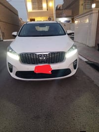 كيا سورينتو خليجي موديل 2020 ماشي 44 الف مكفول من الزلغ رقم بغداد بأسم...