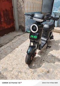 R9 للبيع مديل 2026 ما ماشيه هواي قيم وخذ بما يرضي الله 07729215352