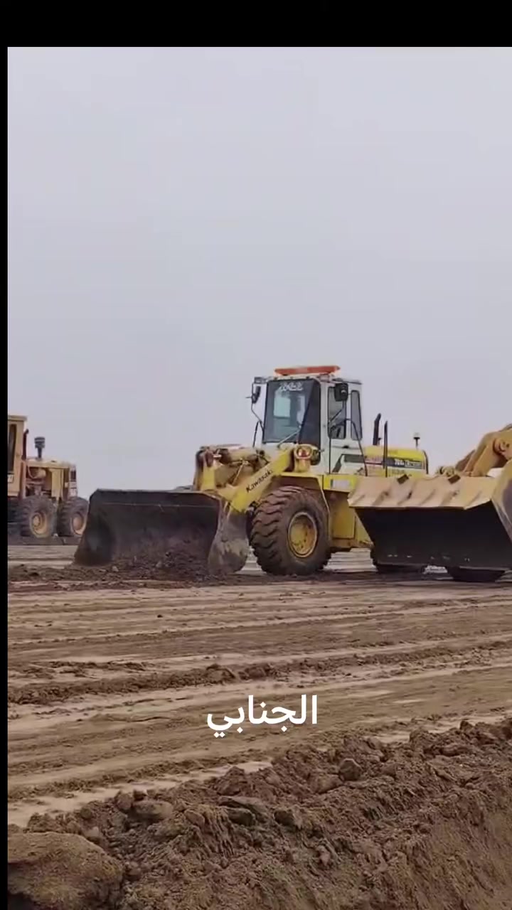 سلام عليكم 🇮🇶
شفل 70 زت A
مكينه ازوزه 105 خير من الله 
مكفوله كفاله عامه 
حداديه 1 ع 1 تخم تاير ( رقم واسط) رقم تلفون)(***********)
