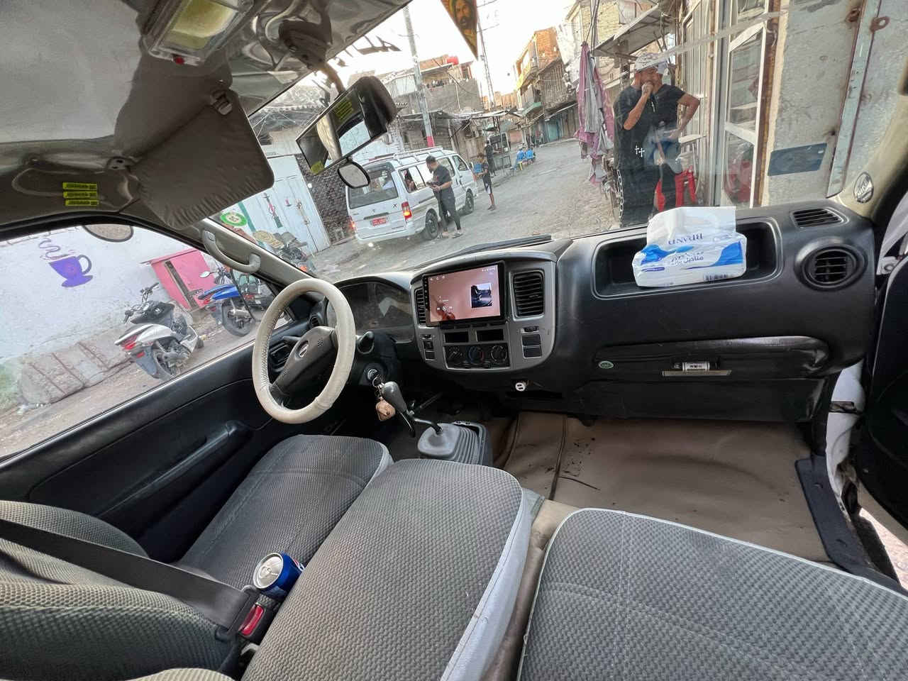 السلام عليكم 
نيسان يرڤان موديل 2008 السياره بسمي تحويل ثاني يوم مصفر هيئه او غرامات مكان السياره مكانه بغداد الكرخ غير متواجد ع الفيس الاتصال فقط *********** السعر 125او بيه مجال بسيط صوره السونر موجده داخل المنشور
