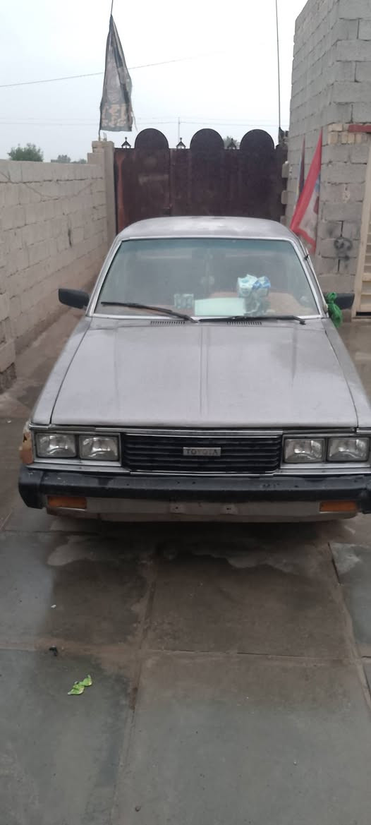 سلام عليكم سياره حلوه مال جنايه كير عادي كرونه رقم الماني بس راح استلم انكليزي مراوس  اراوس سنويه 28 المكان شطره غراف الرقم ***********
