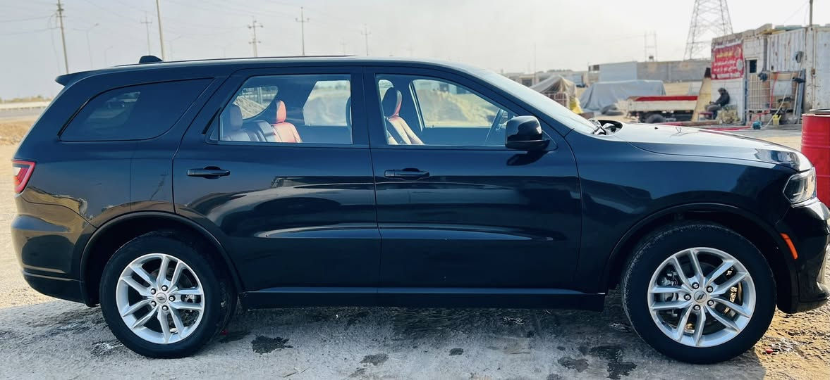 السلام عليكم 
للبيع دورنكو موديل ٢٠٢١ رقم أربيل محرك 6 سلندر (3600)
السيارة حادثهه جاملغ امامي الجها اليمنى بدون دواخل فقط 
السعر (250$)
مكان السيارة العماره  
موبايل (***********)
