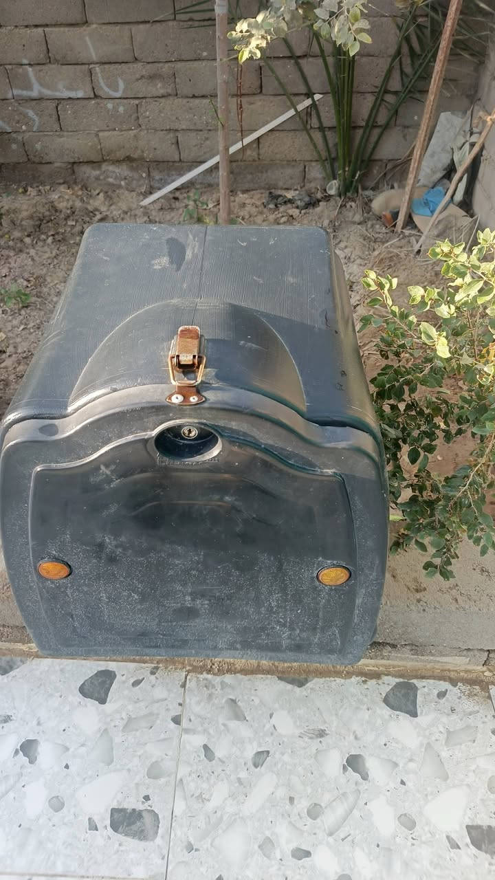 لبيع صندوق دلفري نوعيه ثقيل
السعر 30بيه مجال ***********
