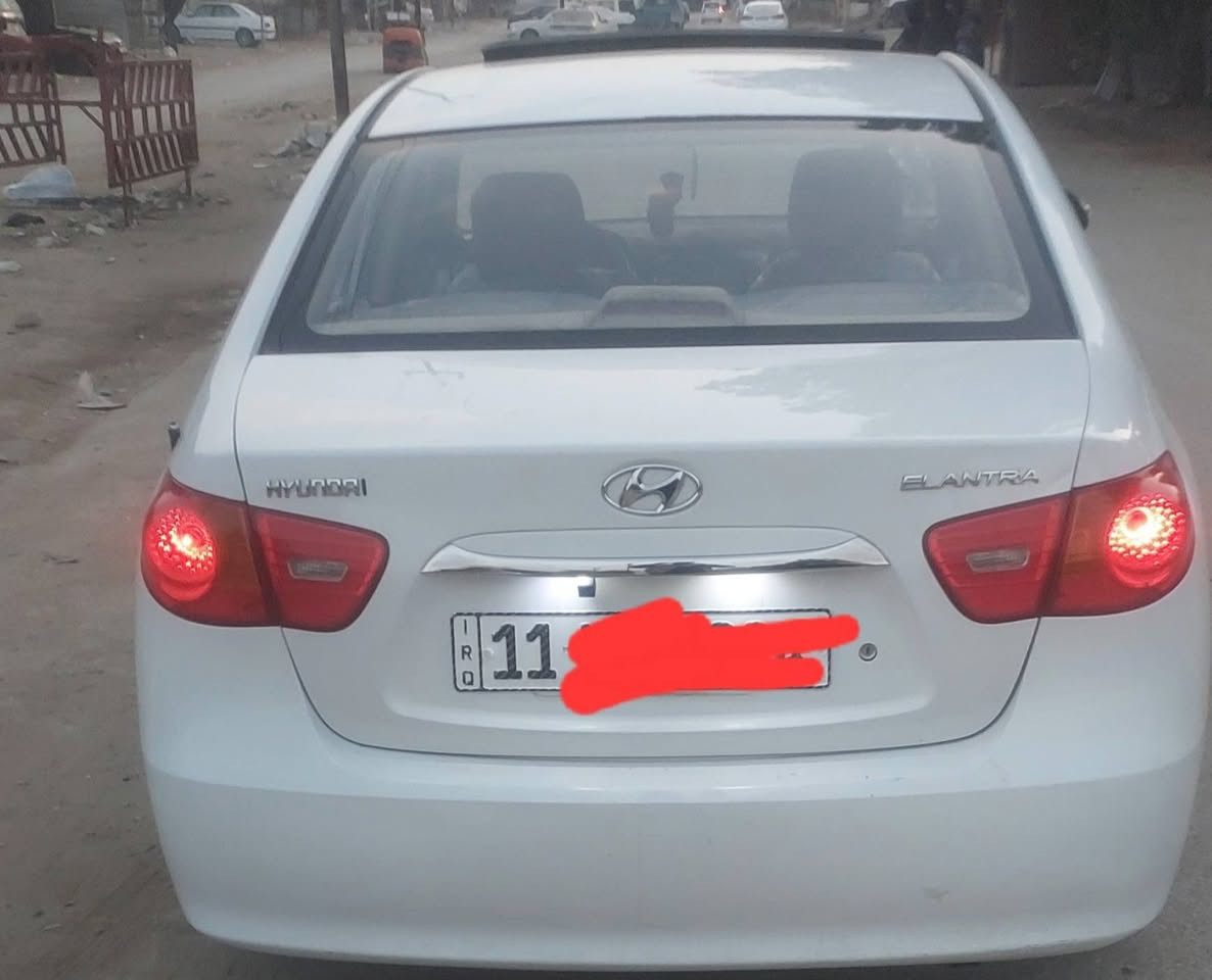 السلام عليكم  الانترى خليجي موديل ١١ فول مواصفات  محرك ١٦٠٠ مامفتوح  ماشيه ١٣٠ ألف  اربعه دسك شاشه كامره  اريل تحكم ستيرن  شغال  فتحه اشاير بل مري تخم تاير جديد حداديه جديده   سياره كلش نضيفه وجاهزه على اخر حبايه  رقم بغداد  نكليزي  سنويه بأسمي  لغاية ٢٠٣١  تبريد ثلج  شرط   رقمي بي واتساب ***********ابو مصطفى
