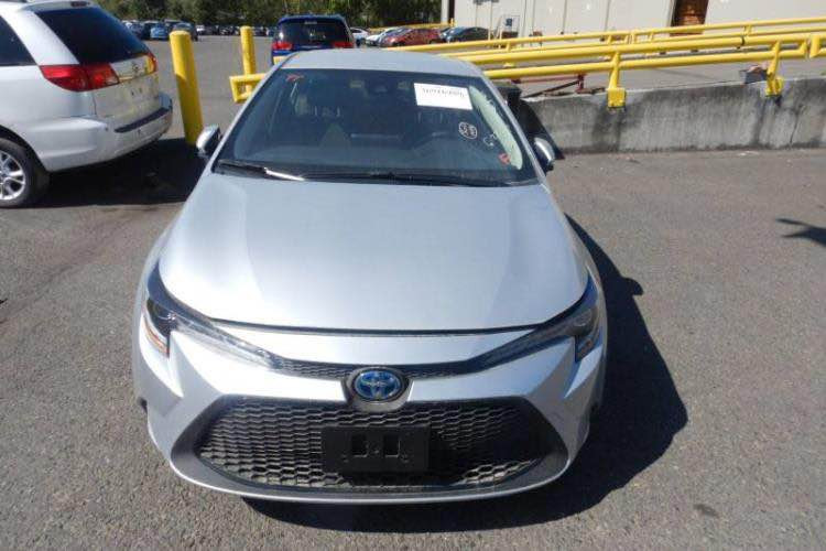 كورولا هايبرد 2022 رصاصي (سلفر)
رقم بغداد
وارد امريكي 
محرك 1800
نقطه عمياء 
بصمه
قياده ذاتيه 
رادار امامي وخلفي
مثبت سرعه 
ماشيه 25 الف 
ترحيب ذكي
شاشه بالدشبول
صور الحادث بالصور 
السياره منفيس بسمي  
￼*********** بغداد, العراق
