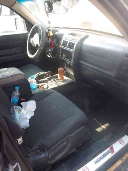 السلام عليكم دوج نترو للبيع موديل 2011 ماشيه 130 حقيقي محرك مبدل جديد سيرفس كامل هزه جديده وسنويه جديده ويه الرقم تخم تاير جديد السياره حلوه كاعده مامتعوبه مكانها الكاظميه بسمي التحويل سعرها 11 الف دولار يعني 110 ورقه 
للاستفسار 
***********
