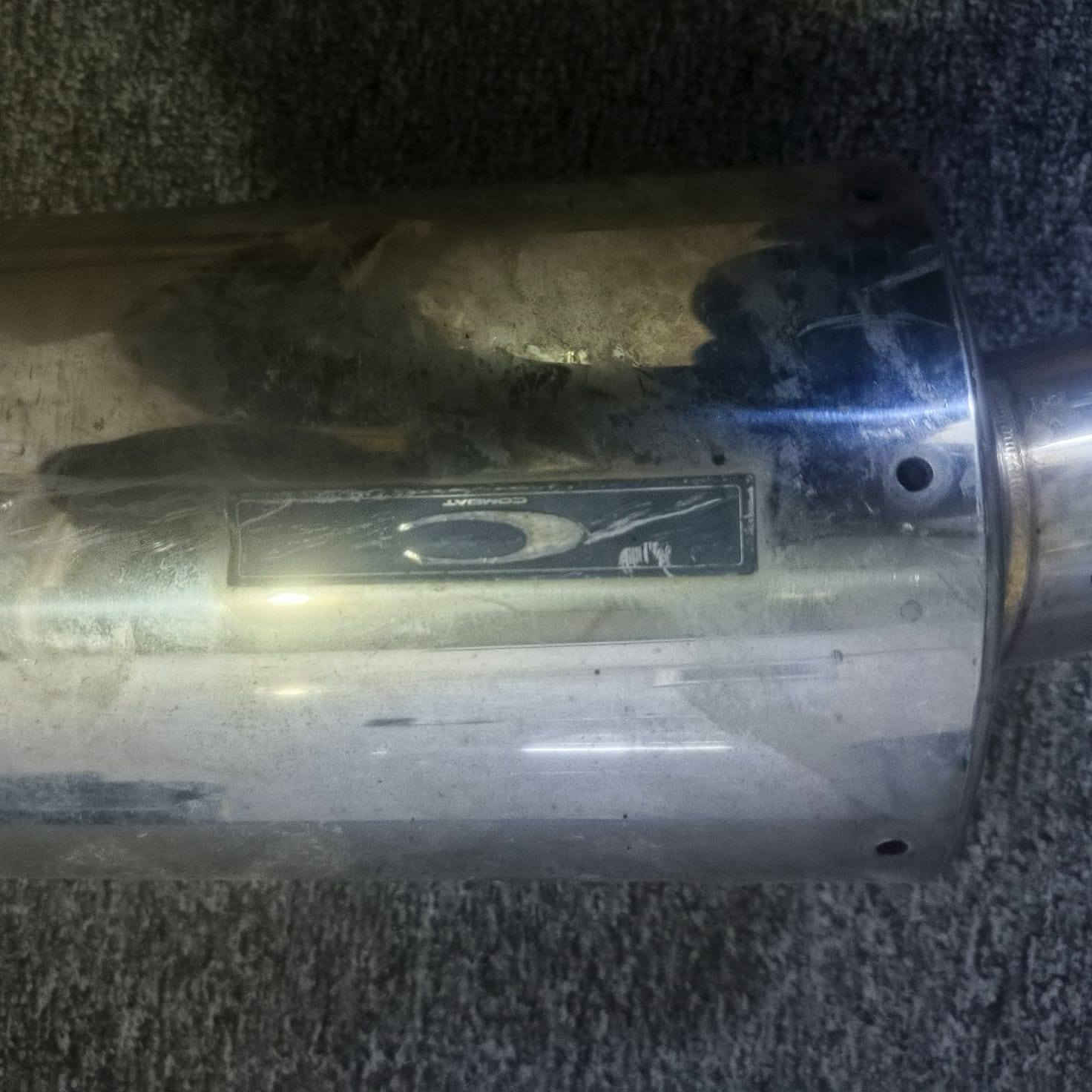 سلام عليكم عندي صالنصه فورزه رياضي 08/09تشتغل صوط مو مزعج ينطك متعه بل سياقه سعر فقط 70 بدون ماعامله رجاءن لان هاي قطعه نادره


**إذا كنت صاحب هذا الإعلان وتريد حذفه لأي سبب، رجاءا أرسل رسالة إلى الدعم الفني**