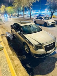 كرايسلر 300 • ٢٠١٦ • رقم بغداد