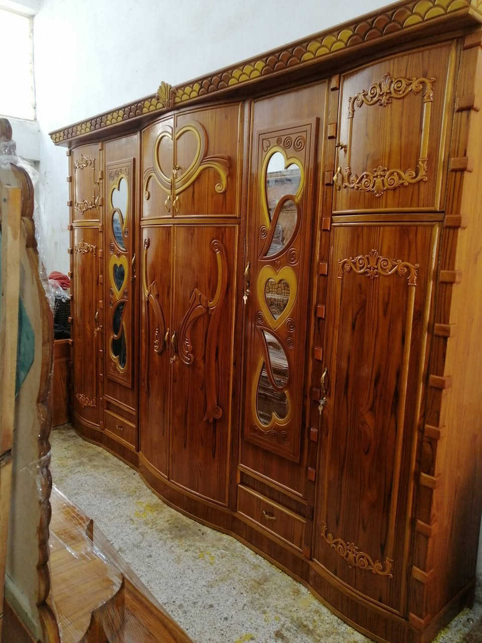 السلام عليكم غرفه للبيع ٦باب طابقين صاج ظهر جرجوبه نظيفه جدا السعر ٨٧٥ الف وبيه مجال العنوان بعقوبه كاطون الرازي شارع ابو رباح قرب مرطبات لسيد مزاد ابو كرار الغريباوي ***********
