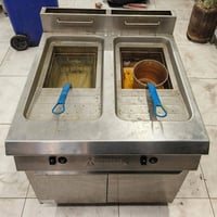 إيطالي • للبيع