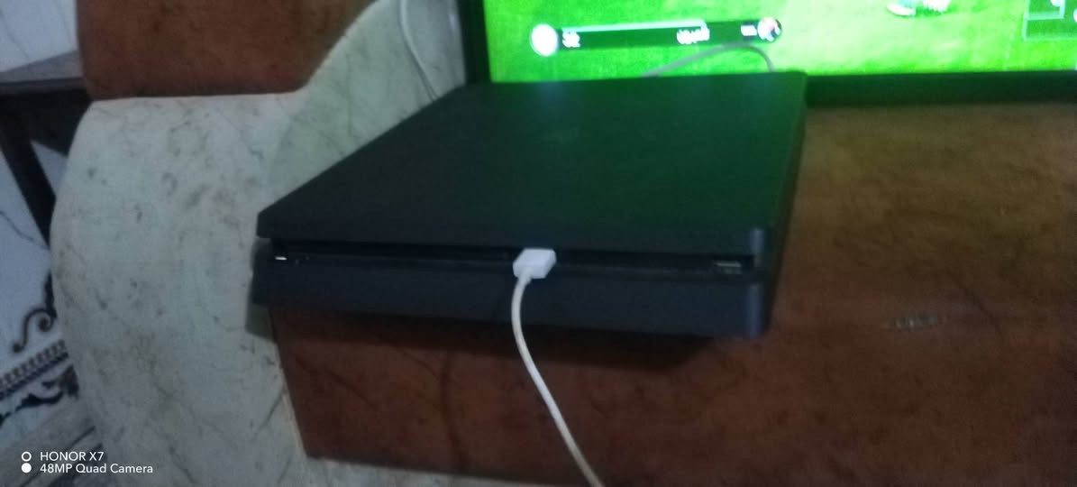 ***********بلي فور البيع معه 4جوستك جديد السعر ٢٧٠ مكاني كربلاء حي نضال
