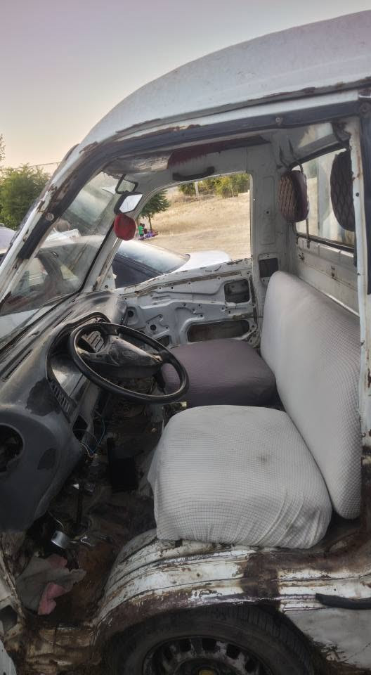 فاو 
ئەکسلو کابلێتەری تازەیە
مەکینەی بە نیو سلف ئیشەکات
مەکینەی سەوتی تیایە
ئەڕوا بەڕێیا
 هەموو گیانی تەقەو ڕەقەیە
بەشەرتی مشتێ ئاسن ئەیفرۆشم
بەس زەمانی ماڵی مەدەنی ئەکەم
بە پارچەش ئەیفرۆشم
لەهەلەبجەی کۆنم
بای ٧٥٠ هەزارە حلبجة, السليمانية


**إذا كنت صاحب هذا الإعلان وتريد حذفه لأي سبب، رجاءا أرسل رسالة إلى الدعم الفني**