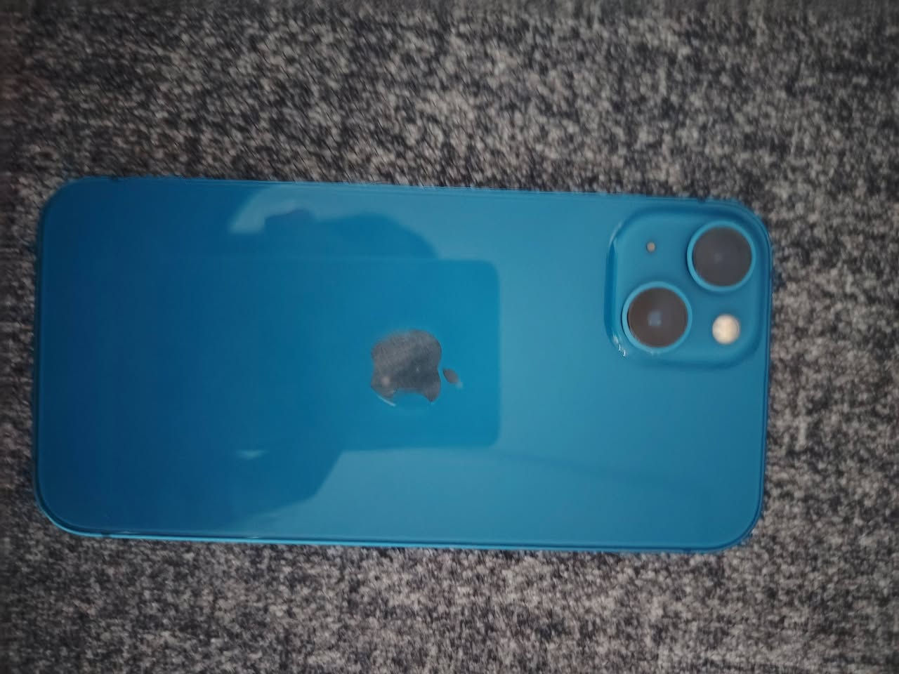 ١٣ عادي ذاكرة ١٢٨ دبل سيم كارت مبدل فقط بطارية اطيك بيهة ضمان سنة اصلي وكالة فقط ولباقي كلة شغال فيس أيدي اتصال بي والدكمة التعلي ول صامت واكفات وسماعة اتصال الة تفتح مايك فقط ولباقي كلة شغال اذة بي زلغ يرجع شرط  ابعلك اباب البيت اذة بي مشكلة يرجع مكاني نجف عباسية السعر خاص رقمي *********** بي واتساب
