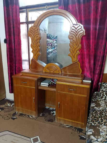 للبيع غرفة 5 ابواب ملحق خشب عراقي صاج شغل توصي ثقيل شرط نظافه 75 بل 100 العنوان جانب الايمن حي الرساله
السعر 750 الف وبي مجال للطيبين 😊 شراي اتصل ***********  ***********
