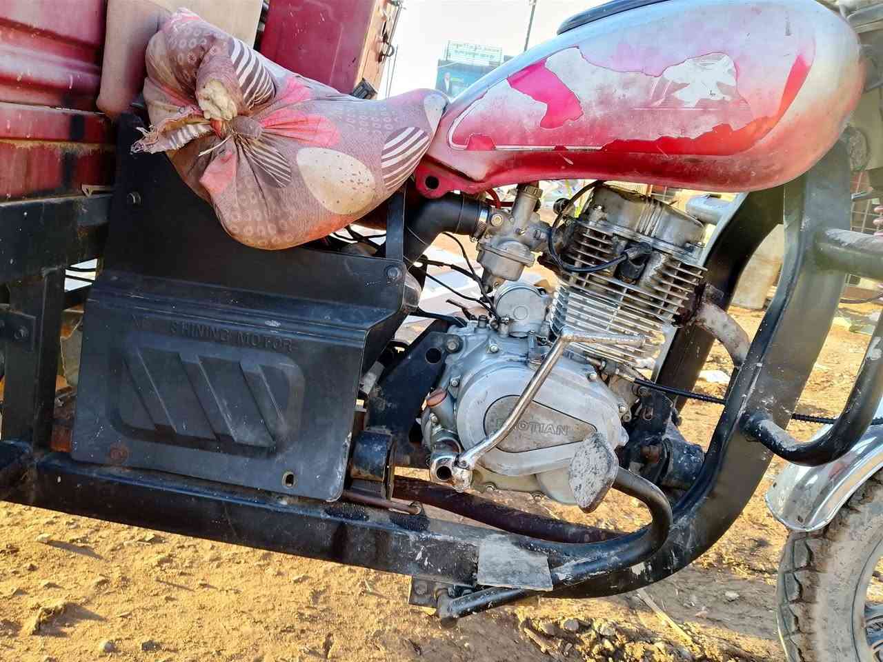 من رخصة مسئول الگروب ستوتة خير من الله كلشيي شغال كهربائيات شلع شغالة نضوح ماكو  تجفيت جديد اوراق كاملة ديالى خان بني سعد ***********
