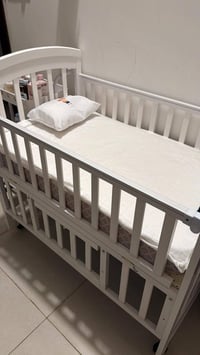 سرير أطفال • مع دوشك • اعظمية