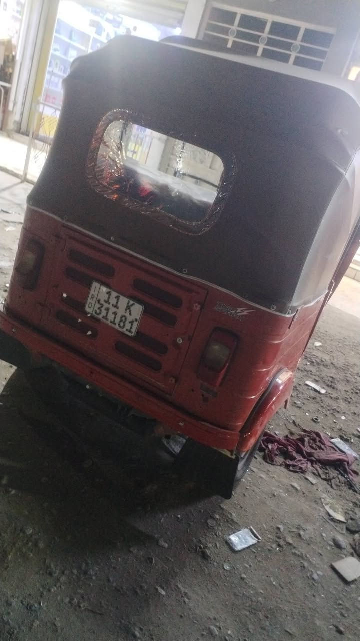 البيع مديل   ١٨ رقم نكليزي شهر ١٢ تكتك جاهزه كبل الشارع مكان بغداد حي نصر *********** تحويل ثاني يوم
