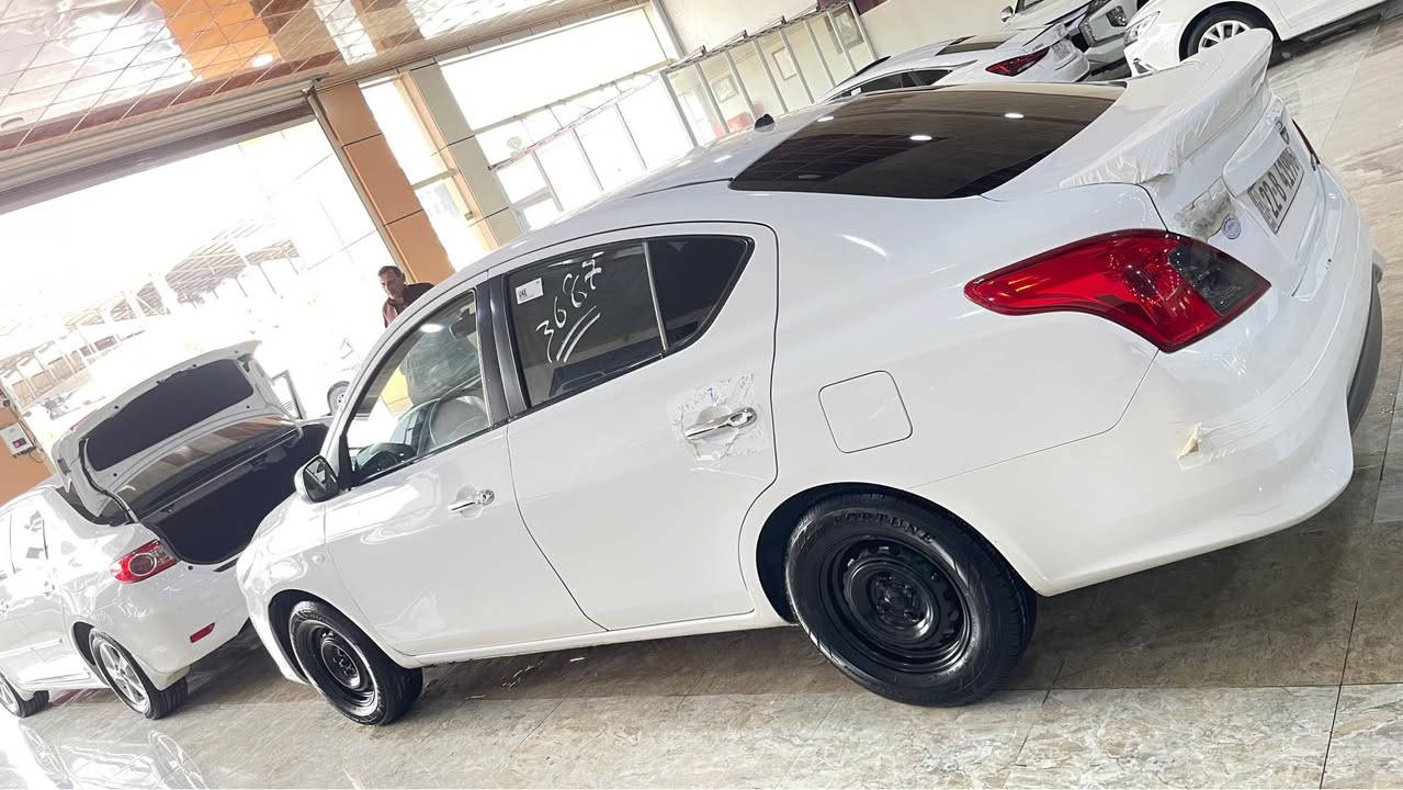 Nisan suny2015
سياره ره قه موو سنويي نوويه ٢٠٣٠
به س ٢ ته عديل. هه يه  هي جي ديي نيه *********** سوران, أربيل
