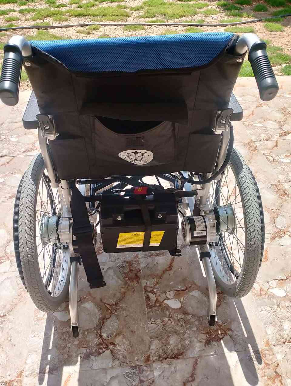 للبيع كرسي جديد غير مستخدم قيم وخذ *********** ديالى بعقوبة صناعه الثالثه
