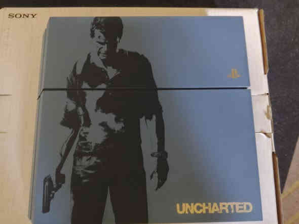 سلام عليكم 
بلي ستيشن 4 فات نسخه خاصه انجارتد 
نظام الجهاز 6/72
مهكر بدون فلاش 
الجهاز كامل ملحقاته 
مكاني بغداد 
***********
