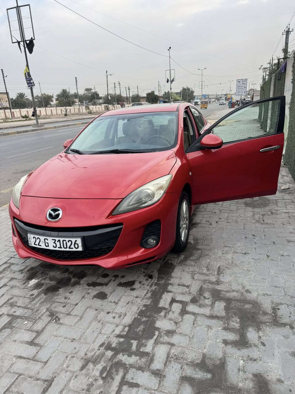 السلام عليكم
مازدا 3  2013 خليجي بدون حادث 
فول مواصفات 
بصمة تشغيل وابواب 
حساس 
كامرة 
شاشة كار بلاي كتر بلادي
ديل شاشة فول تحكم 4 جهات 
ويل كب 
دوس رياضي وسبادر بلادي 
مري شفط 
بروجكتر بلادي 
لايت زنون 
محرك 1600 
نقصة صدر  
 
المكان بغداد  الكرخ مقابيل حي الحسين 
***********
السعر 93 $
