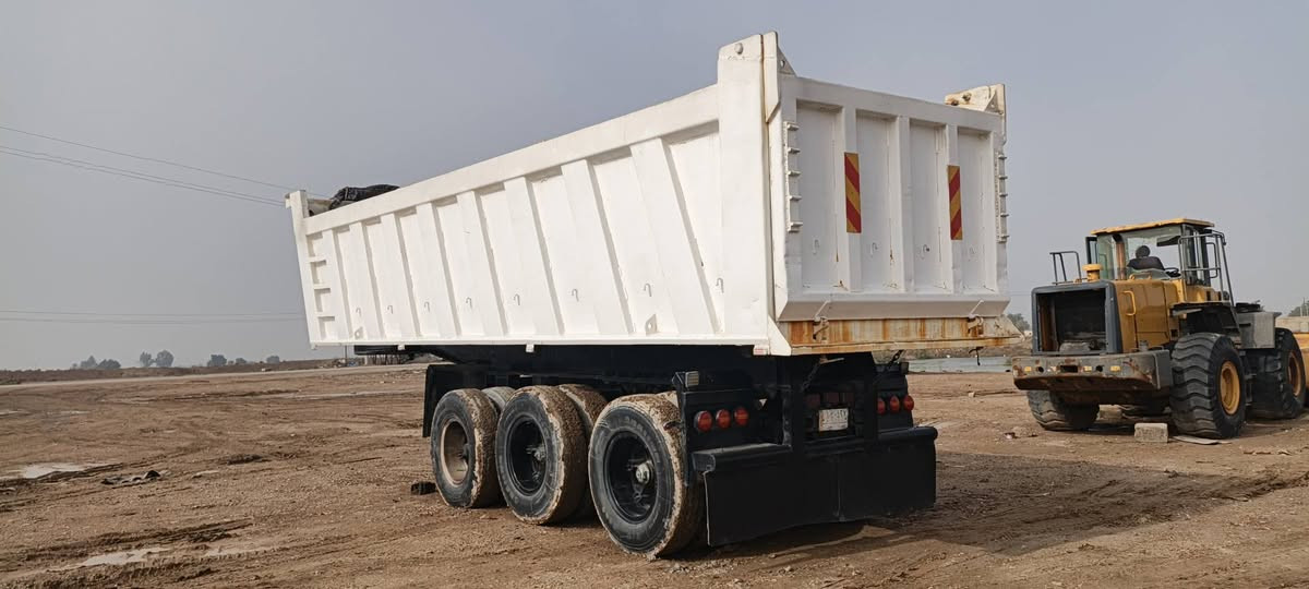 السلام عليكم
البيع ماموت الماني2008
ذرعه30م
دناكير 16
كرسي البلادي الماني
جك توني شاده جديد 
تخم تاير 24 
عربانه مكفوله كفاله عامه
عربانه جاهز العمل
السعر 160وبيه مجال
***********
***********
