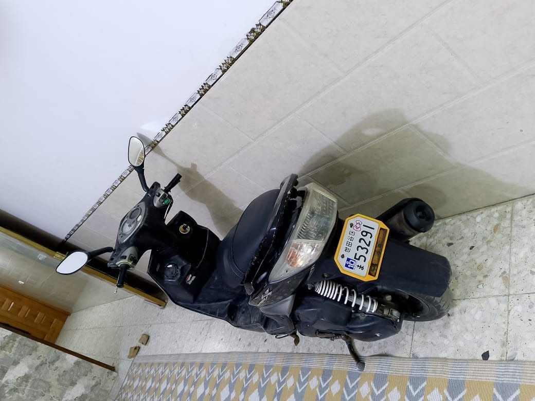 دراجة سكنس نوزل سكليتر خطين ابلاديه مكينتها حيل ناعمه سلف هندر كهربائيات كلها شغاله اوراقها كامله السعر 500 العنوان الشعب التلفون ***********
