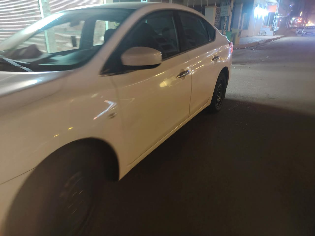 السلام عليكم للبيع نيسان سنترا خليجي موديل 2016 بيه قطعتين صبغ جاملغ وباب خلفي بدون دواخل رقم تحويل مباشر مكان الانبار الفلوجه 
السعر 105 وبيه مجال 
للاستفسار الاتصال على رقم 
***********
