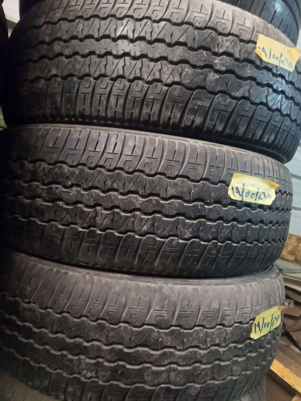 السلام عليكم
اطارات بالة عدد 3
حجم 19/55/265
دنلوب ياباني 
السعرهن 100
العنوان بغداد اللطيفية 
***********
***********
