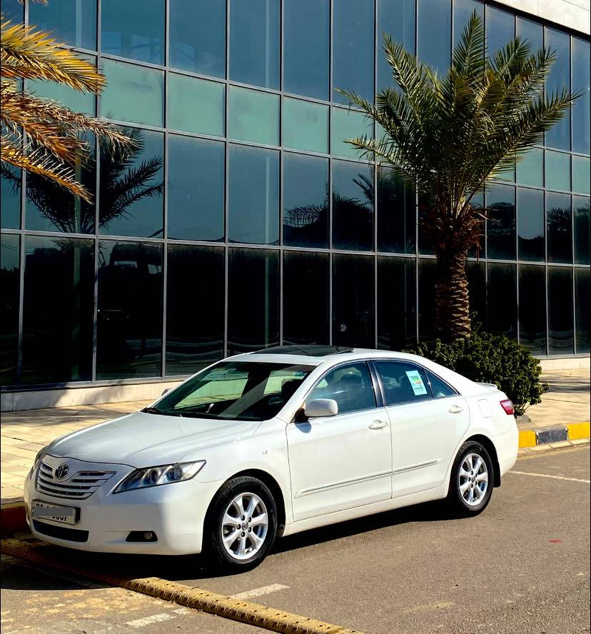 سلام عليكم للبيع
كامري موديل 2009
ماشية 87kmالف 
رقم نجف بأسمي 
فول مواصفات GLX
فتحة 
تحكم ستيرن
كرسي كهرباء
بردة كهرباء

السيارة مكفولة كفالة عامة من كلشي 
كاعياته الاصلية 
تخم تاير جديد بيها 
كير 
محرك 
حدادية 
كله جديد
مكان السيارة النجف الأشرف 
للأستفسار ***********
