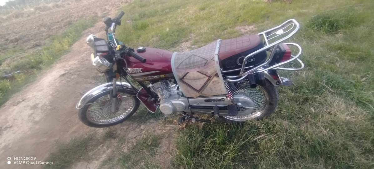 سلام عليكم للبيع دراجه تايكر كفاله عامه العنوان بابل كيش السعر 450 ***********
