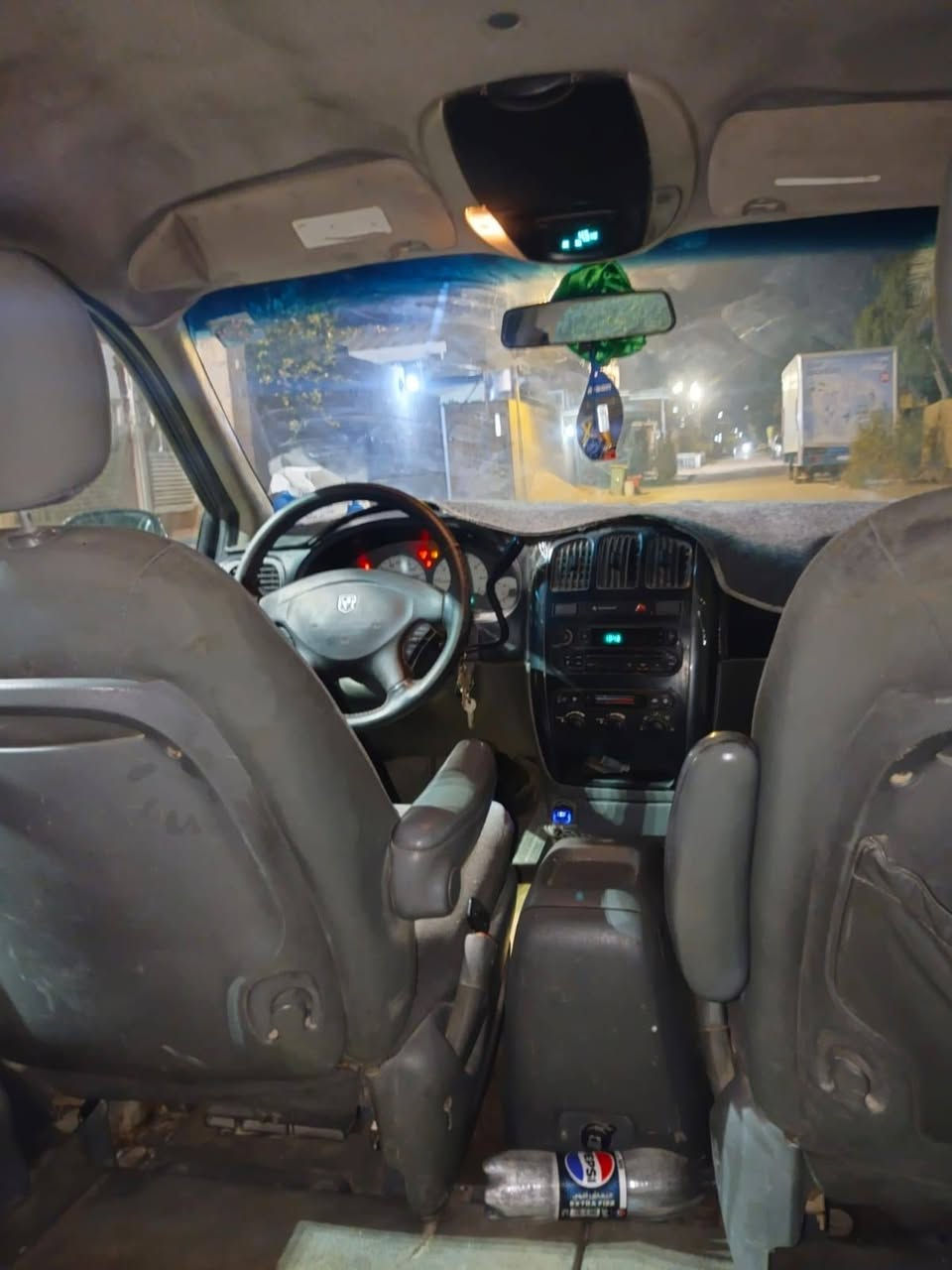 سلام عليكم كرفان 2007شاصي طويل مكينه 3.800 قبل شهر شاده 3 قطع تبريد كشنات بلاع داخل نضيفه  كهربائيات شغاله تحكمات ستيرن جهتين كروز مثبت سرعه شغال سياره نقصه صدر تعبان الكمبريسر شغال بس اكو ليك بالفريز بأسمي السياره سنويه تنفذ 2030  رقم دولي
سعره 62 بيه مجال قليل 
ملاحظه الكشر موضح كدام بلصور تجي وتشوف  اسف ع الاطاله 
هاذا رقمي ***********
