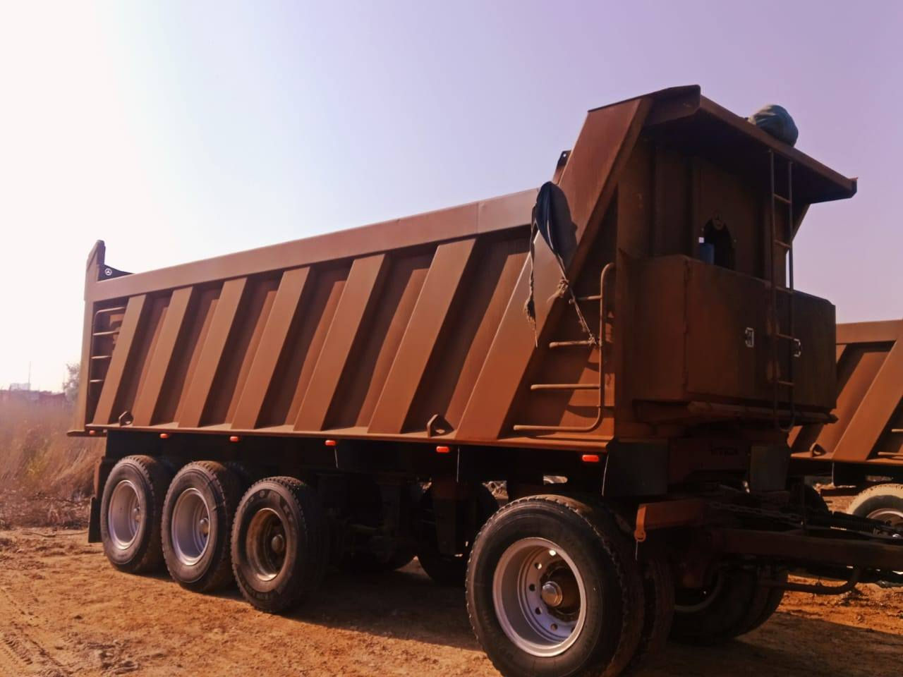 سلام عليكم مقطورة لبيع حدادت عباس ناموس مديل ٢٠٢٣ شاصي 16دناكير 16 طول 730 مكلف بل نشر رجأ نتصال بل رقم ***********
