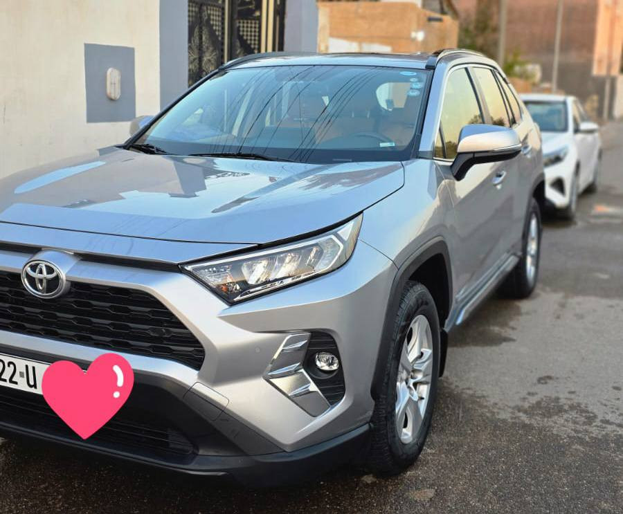 راف فور موديل 2020 ( خـليـجـي )
 شركه ساز ماشيه ٣٨ الف رقم اربيل مكفوله 
من الصبغ بس بارد بلباب الخلفي
محرك كير واير بشرط مامفتوح 
سيارة حيل نظيفة كلشي عل بلاد جديد 
سنوية هزة كلشي جديد مدفوع لـ
باسمي السنوية بشرط تحويل وغرامـة
سيارة مابيـها دينار مصرف كامل من كل نواحي
رقم صاحب سيارة ***********
