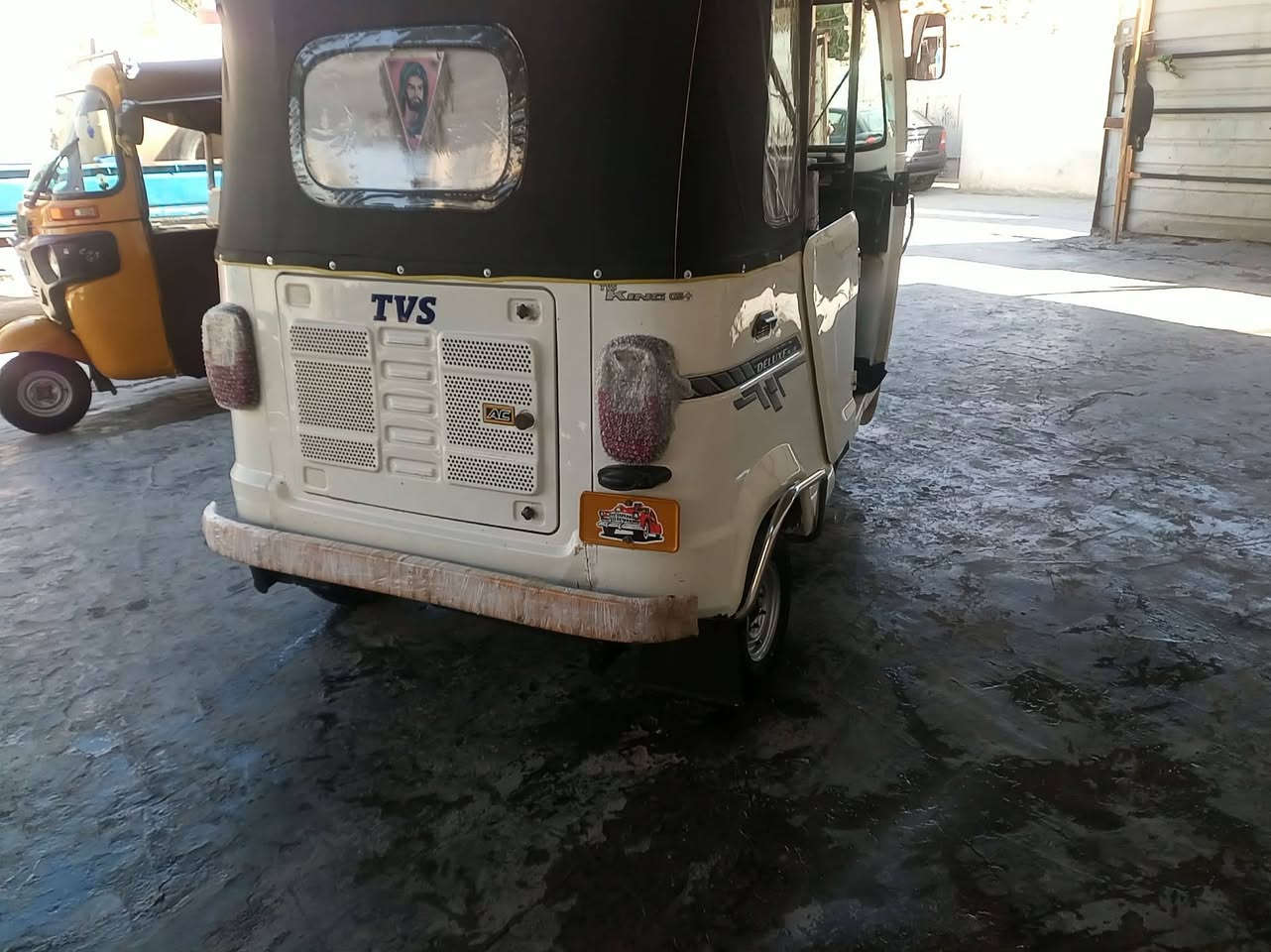 البيع موديل 21رقم بغداد بس الهلالت معمره مكينه لا تنقيص ولا تبخير تكتك خير من الله ربع مذب عليه مكان محموديه سعر 6600وبيه مجال
***********

***********
