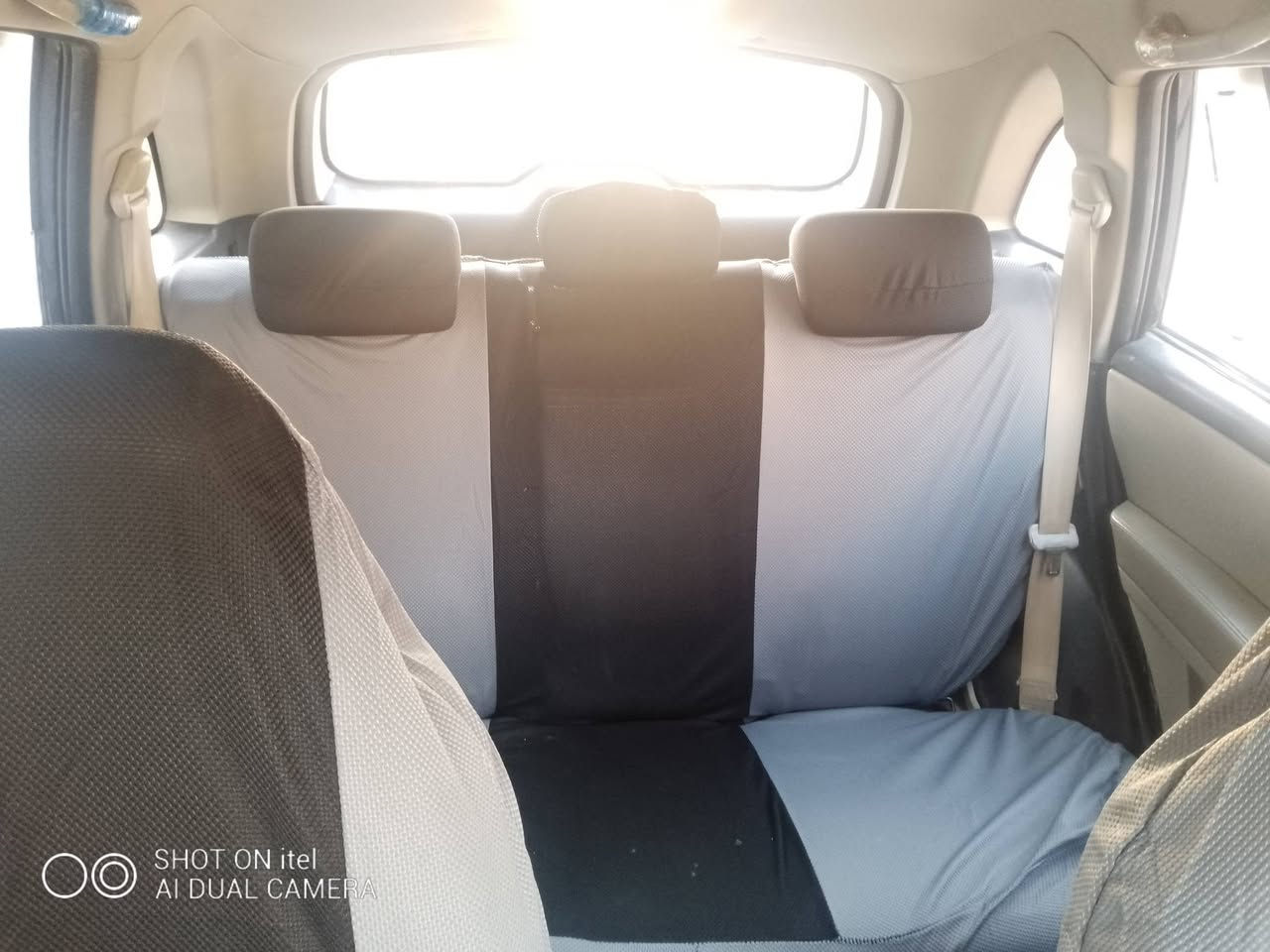 السلام عليكم
ليفان اكس ٦٠ مكفوله كفاله عامه كير عادي موديل ١٢ لون اسود ماشيه ٨٠ الف السعر ٦٥ وبيه مجال  للاستفسار ***********
