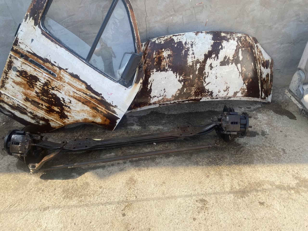 السلام عليكم عدي باب السكن كامل وصطاب اكسن المامي كامل هو وفلاجات جيب وشد وبنيد كامل جيب وشد بس أصبغه هاذ رقمي بغداد ***********
