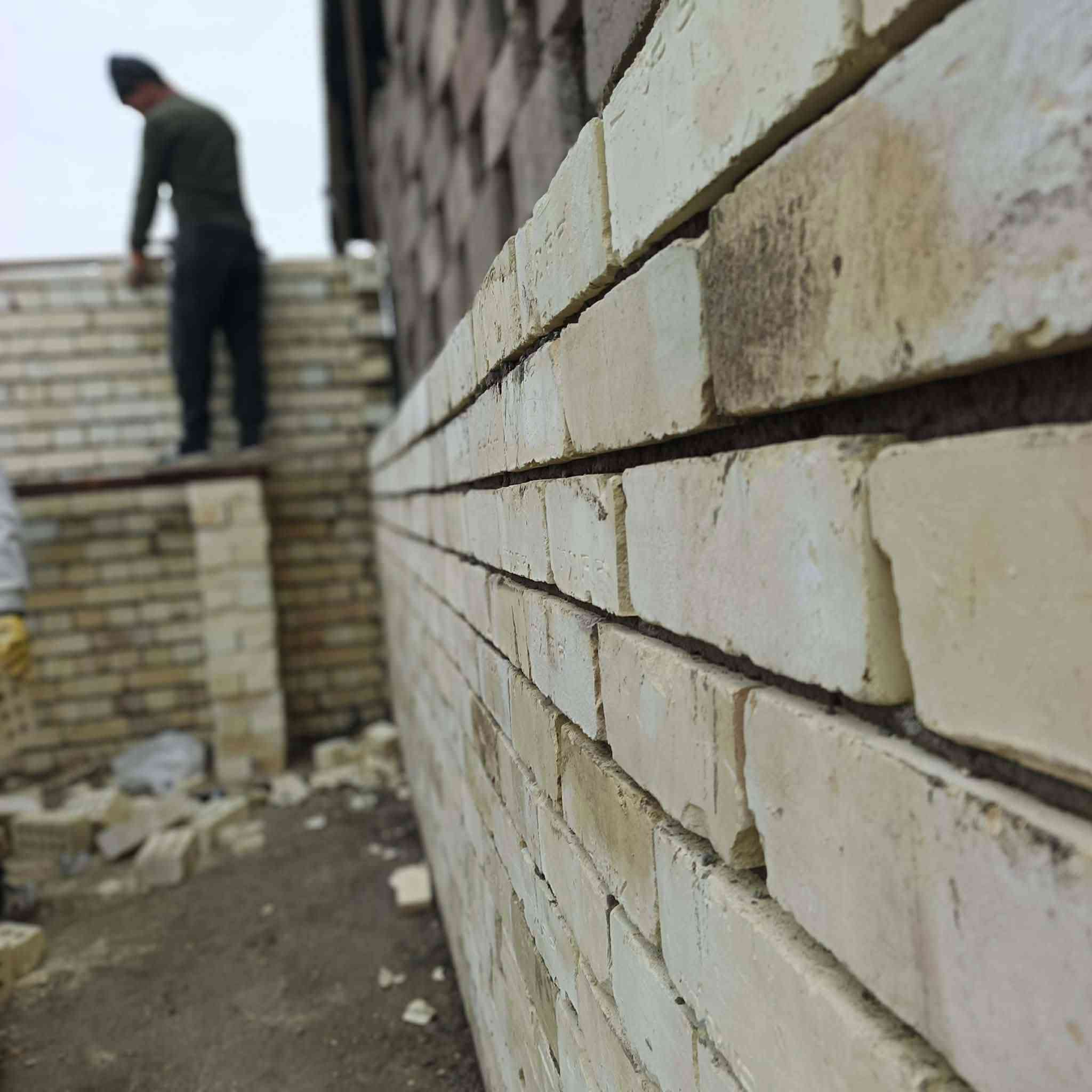 خلفه بناء متفرق حاليآ 
شغل درجه اولى وزن مضبوط
استلام مهندس وأنسب الاسعار 
***********واتساب
