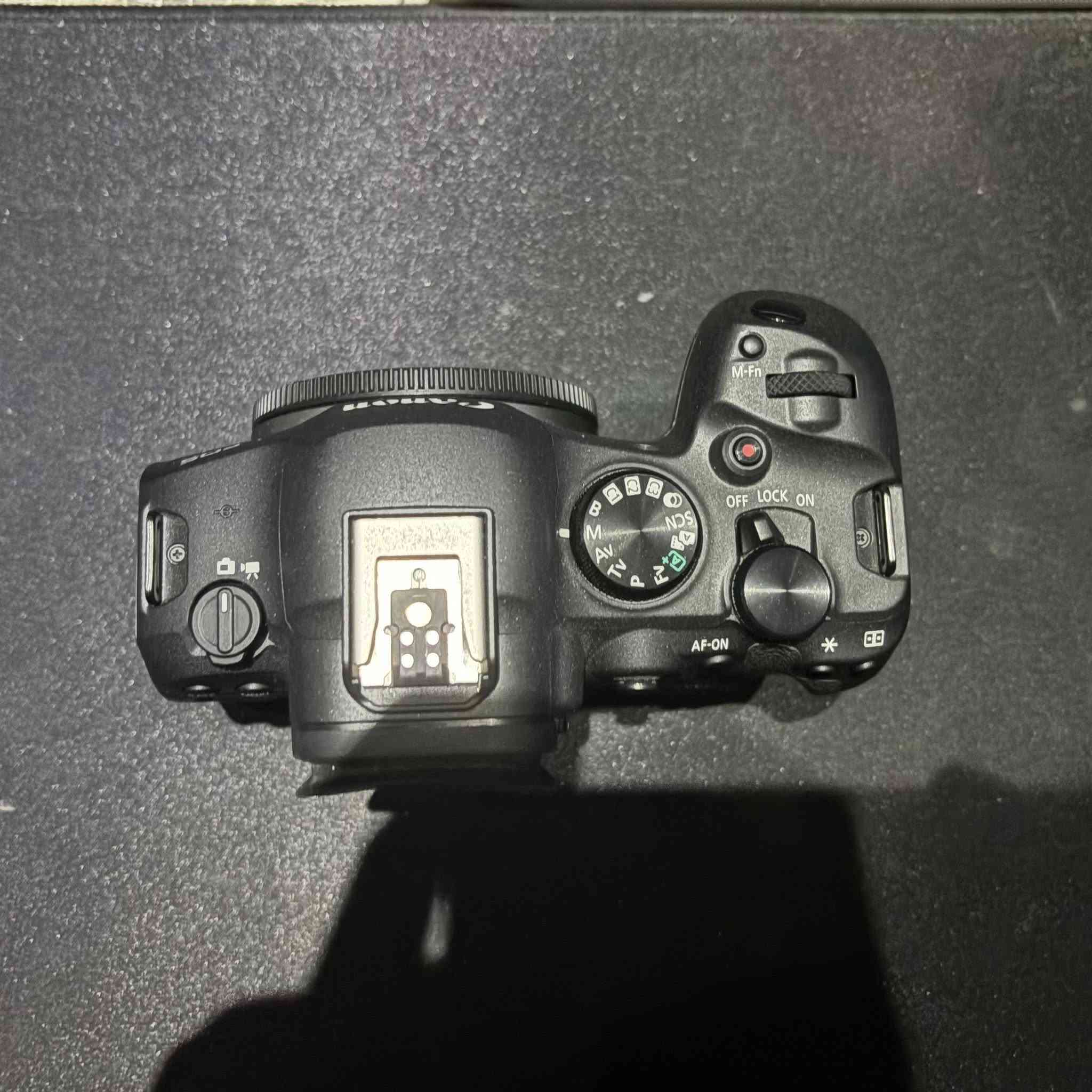 سلام عليكم ، كانون r6 ii للبيع + عدسة rf 50mm 1.8 للبيع + عدسة rf 35mm 1.8 + رونين rs4 mini + كيج canon r6 ii 
الكاميرا بحالة ممتازة جداً الشتر مالتها 3700 يعني حاله ممتازه الكاميرا بسعر 2،200،000 ، العدسة ال50mm سعر 225 الف ، العدسة ال35mm 525الف ، الرونين 400 الف ، الكيج  سعره 125 الف ، الاسعار قابله للتفاوض العنوان النجف


**إذا كنت صاحب هذا الإعلان وتريد حذفه لأي سبب، رجاءا أرسل رسالة إلى الدعم الفني**