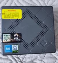 بي سي مني عاطل للبيع pc mini  شغلته مااشتغل عاطل بدون هارد ورام ومابي ...