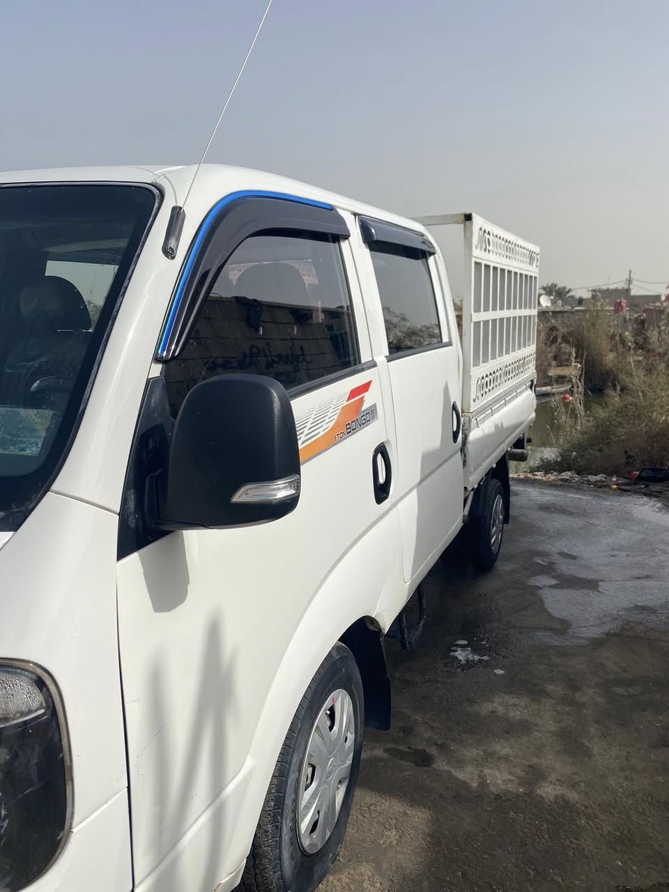 سلام وعليكم بنكو دبل قماره البيع مسكر دبلو مديل ٢٠١٩كير اوتماتيك مكينه وكير بلجيس حداديه ٨٠٪؜ تبريد شغال سياره مكفوله من حادث بيهه فقد باردات ثنين كهربايات كلها شغاله حساسات كامره خلفيه سياره نص فول دواخلها نضيفه ماعايزه شي كامله من كلشي مكاني بصره ابو الخصيب التواصل ***********
