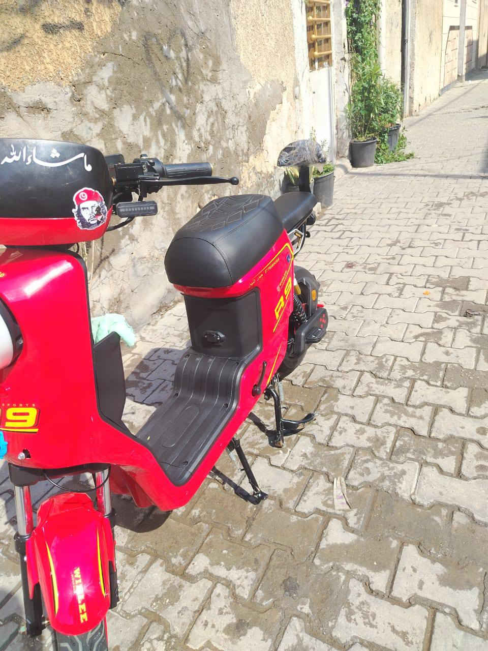 سلام عليكم
دراجه شحن R9 دراجه غنيه عن التعريف ميحتاج اشرح دراجه جديده ما صارلها هواي استخدام قليل دراجه نظيفه أخت جديده لون مميز(احمر) تحتوي على 5 بطاريات كبار الدراجه من شركه WINLEE سعر 550 وبيه مجال مكان بغداد تواصل خاص


**إذا كنت صاحب هذا الإعلان وتريد حذفه لأي سبب، رجاءا أرسل رسالة إلى الدعم الفني**