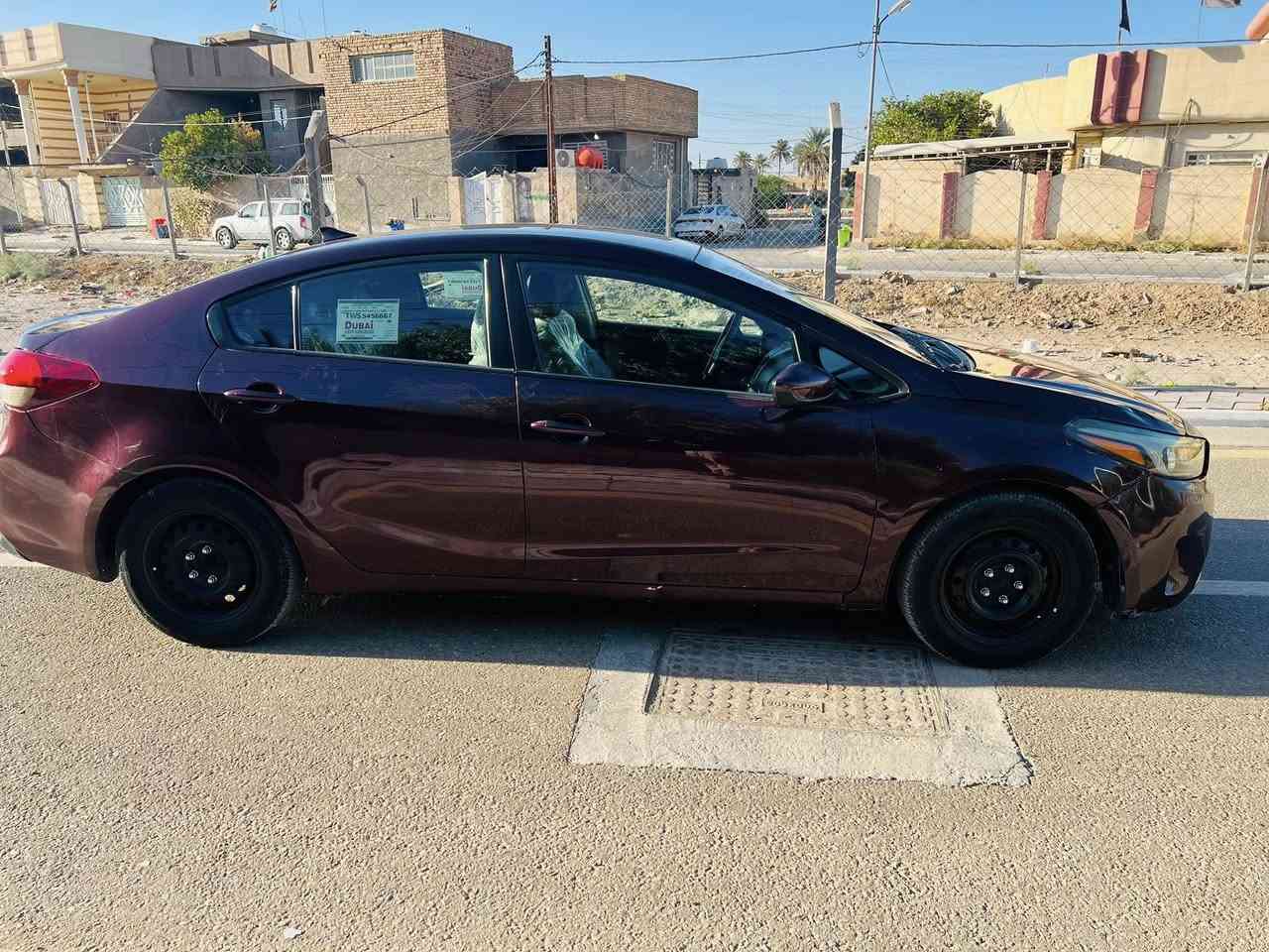 سيارة فورتي  رقم كربلاء موديل 2017 للبيع  او مراوس بسيارة من فئتها
محرك 2000 وبحالة جيدة حادثها من امريكا مثل ما واضح بالصورة ومبدل وبيها صبغ بالداير مال الجاملغ الخلفي الايمن ونطخة عندي بباب السائق وماصلحتها وواضحة بالصورة  طخة بسيطة كلش ماشية السيارة 102 وسعرها 112مكانها كربلاء قضاء الهندية (طويريج) للأستفسار الاتصال على الرقم ***********
