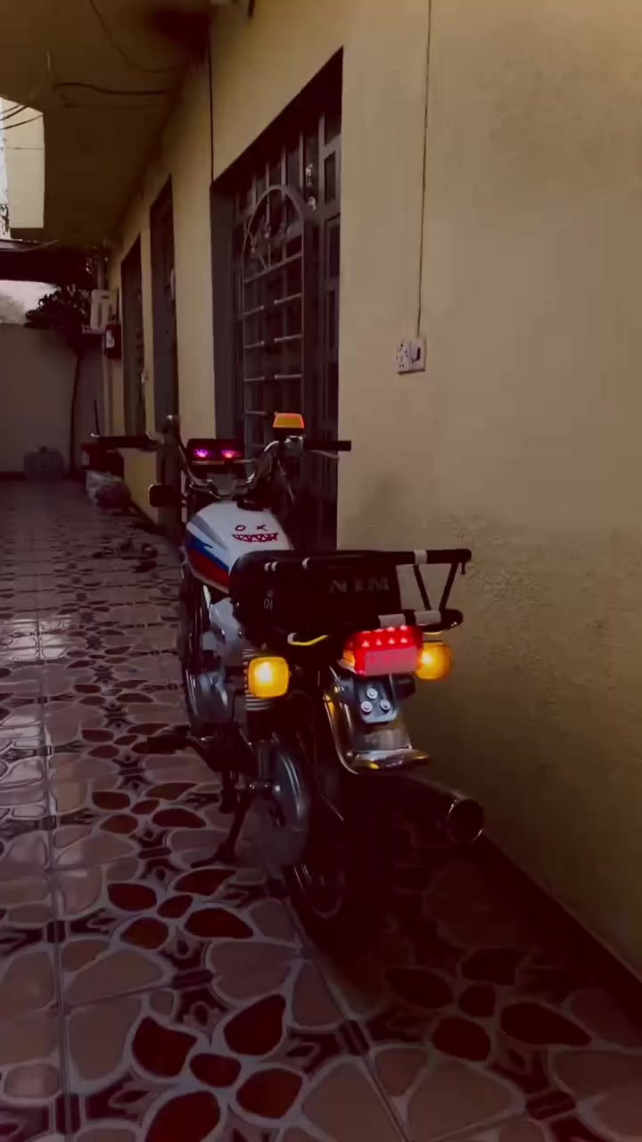 السلام عليكم دراجة نامة امتياز جديدة ما ماشية هواي دراجة مرتبة وحلوة شلعة ومعدل مكينة ما مفتوحة جيب فيتر وياك و افحص الدراجة نضيفة بمعنى الكلمة سعرها 675 وبيها مجال مكاني ديالى جسر خرنابات متواجد خاص


**إذا كنت صاحب هذا الإعلان وتريد حذفه لأي سبب، رجاءا أرسل رسالة إلى الدعم الفني**