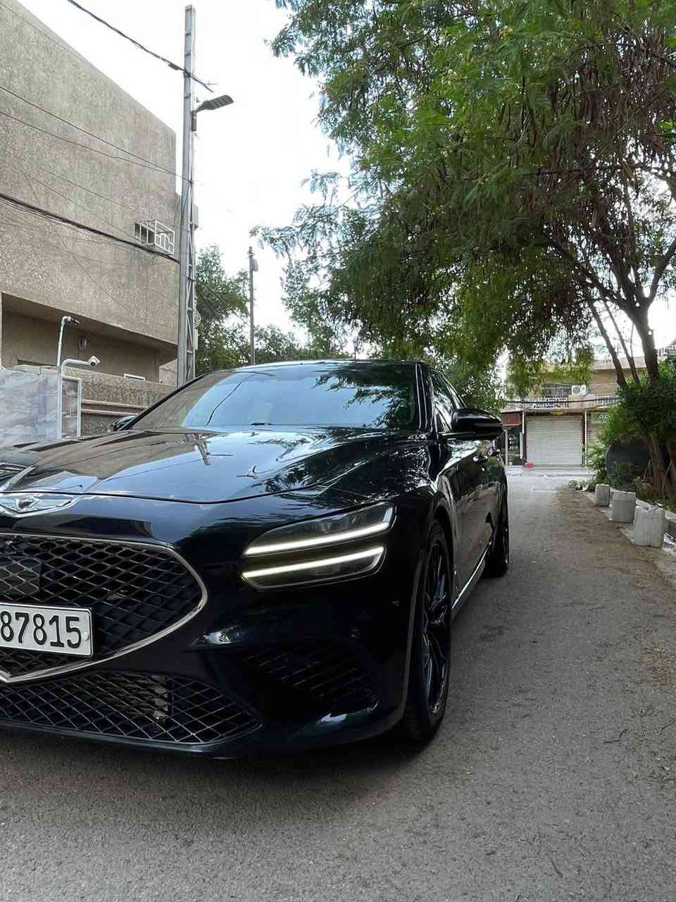 📢 إعلان بيع سيارة مميزه جنسزز 

للبيع  او مراوسGenesis G70 سبورت برستيج 
— محرك 3.3T  
حادث جاملغ وبنيد صور الحادث و السونار خاص 
رقم اربيل تحويل او  وكالة 
🔹 الموديل: 2022 
🔹 الفئة: Sport Prestige (أعلى فئة)
🔹 المحرك: 3.3L V6 Twin Turbo
🔹 القوة: حوالي 370 حصان 🔥
🔹 الگير: أوتوماتيك 8 سرعات
🔹 نظام الدفع: (خلفي المرغوب 2wd)
🔹 الممشى: 52,000 ميل 
🔥 المواصفات الكاملة:
⚙️ الأداء:
وضعيات قيادة متعددة (Sport / Comfort / Eco/sport+)
شفتات ستيرن (Paddle Shifters)
نظام تعليق رياضي مريح وثابت
نظام اكزوز رياضي صوت متغير عند تبديل وضعيات القياده
🛋️ الداخلية والفخامة:
مقاعد جلد مميزه بالون الاحمر +متغيرة عند تبديل وضعيات القياده
تبريد وتدفئة للمقاعد الأمامية
ذاكرة مقاعد + تحكم كهربائي كامل المقاعد الامامية
ستيرن كهرباء+خزن وضعية +تدفئه ستيرن +نظام الاهتزاز عند التحذير
داخل كاربون وجلد فخم جدا مع احزمة حمراء رياضية مميزه
سقف وتكم كنتارة بالكامل 
إضاءة داخلية (Ambient Lighting)
📺 التكنولوجيا:
شاشة معلومات وترفيه كبيرة
نظام صوت فاخر (Lexicon) 🔊
Apple CarPlay + Android Auto
شحن لاسلكي للموبايل
دشبول شاشة + كامرة عند الانعطاف
🚗 الأمان والمساعدة:
رادار أمامي+قيادة الية + مثبت سرعة ذكي
نظام الحفاظ على المسار
تحذير النقطة العمياء
فرملة طوارئ أوتوماتيكية
كاميرات 360 درجة
حساسات أمامية وخلفية 
🌟 إضافات:
فتحة سقف بانوراما 
تشغيل بصمة + دخول ذكي
تشغيل عن بعد 
مرايا كهربائية قابلة للطي
جنوط رياضية قياس كبير
السيارة جاهزه بدون اي نقص او مسج

السعر 209 وبيها مجال بسيط جدا 

للاستفسار:- مكان السياره بغداد الصليخ *********** بغداد, العراق
