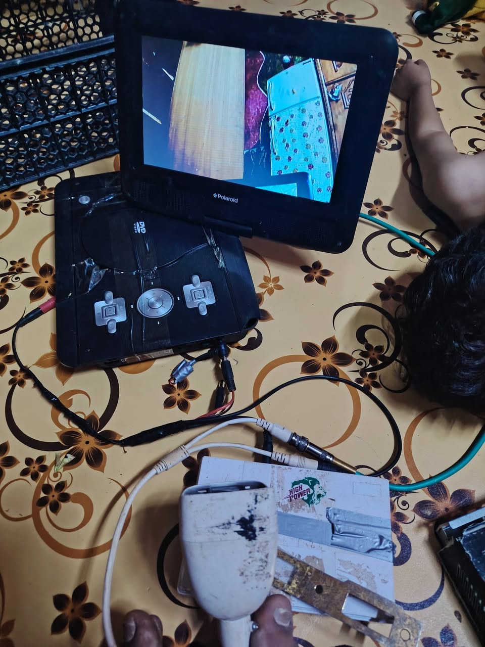 السلام عليكم
Dvd محور الي
1ستلايت اي سترونج
2 محور للستر كامرات يشغل ٨ميغا
3يو بي اس شحن
سعره ١٠٠الف


**إذا كنت صاحب هذا الإعلان وتريد حذفه لأي سبب، رجاءا أرسل رسالة إلى الدعم الفني**