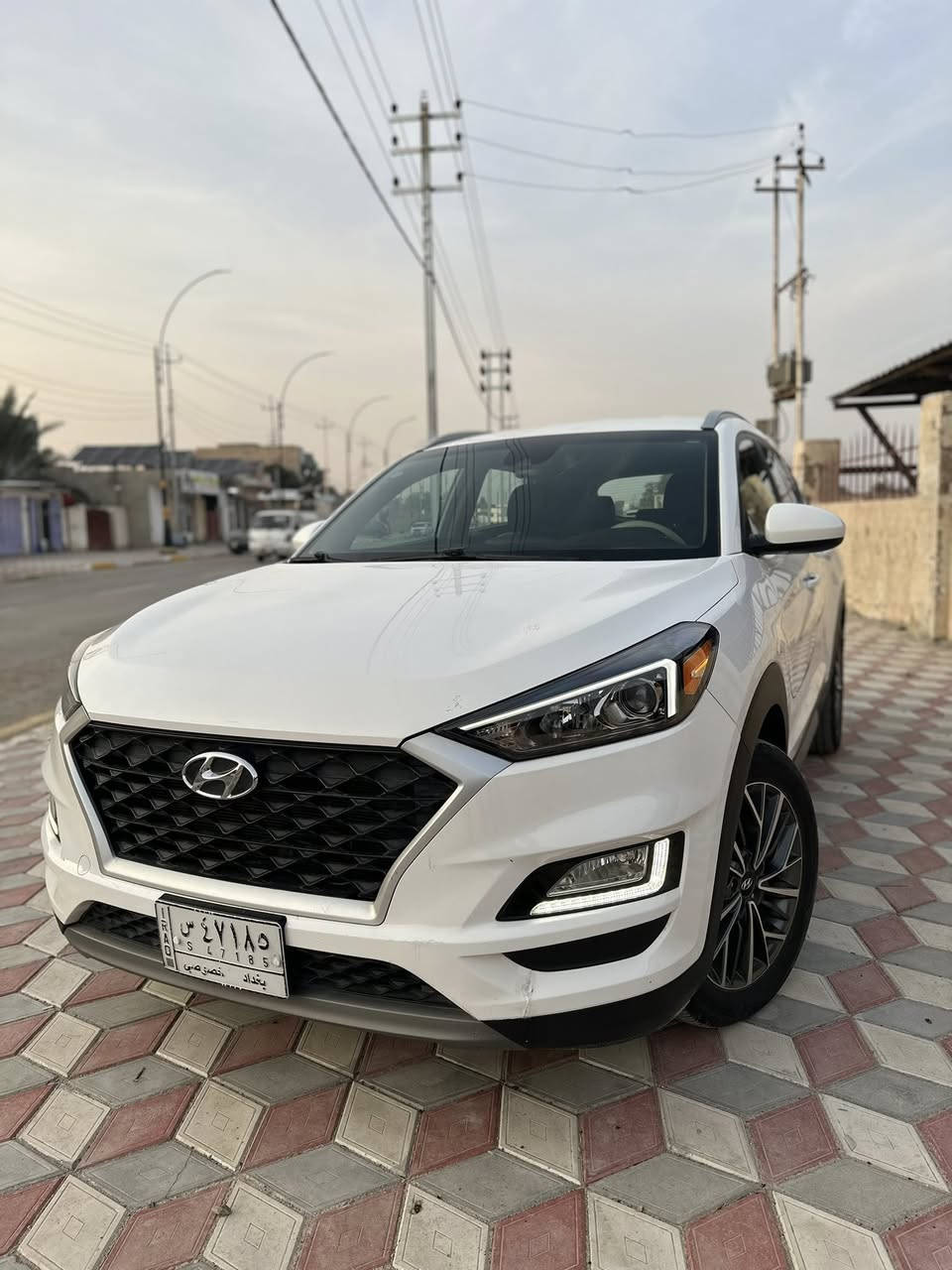 سلام عليكم توسان 2021
رقم بغداد تحويل ثاني يوم
مكفوله كفاله عامه  حته من البارد سونار ابيض شرط 
ماشيه 39 حقيقي شرط الفحص 
جديده بمعنى الكلمه
موصفات:  بصمه تشغيل 
بصمه ابواب
رادارات جانبيه 
اشاير بلمري
تبريد قطعتين 
اوتو هولد
سايد بريك بصمه 
وباقي الموصفات كدامك 
مكينه 2400
سياره تخم تاير جديد
عليه منضومه زنون
السياره وارد امريكي حادثه كسر دعاميه خلفيه فقط كلين يعني  سونار وصور الحادث بلمنشور
مكاني ديالى بعقوبه 
للاستفسار ***********
***********
